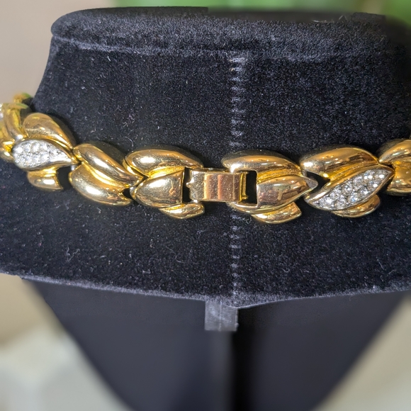 Vintage Gold Tone And Rhinestone Chain Link Choker Trifari Vibes - Picture 3 of 6